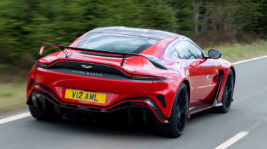 Aston Martin V12 Vantage - rear